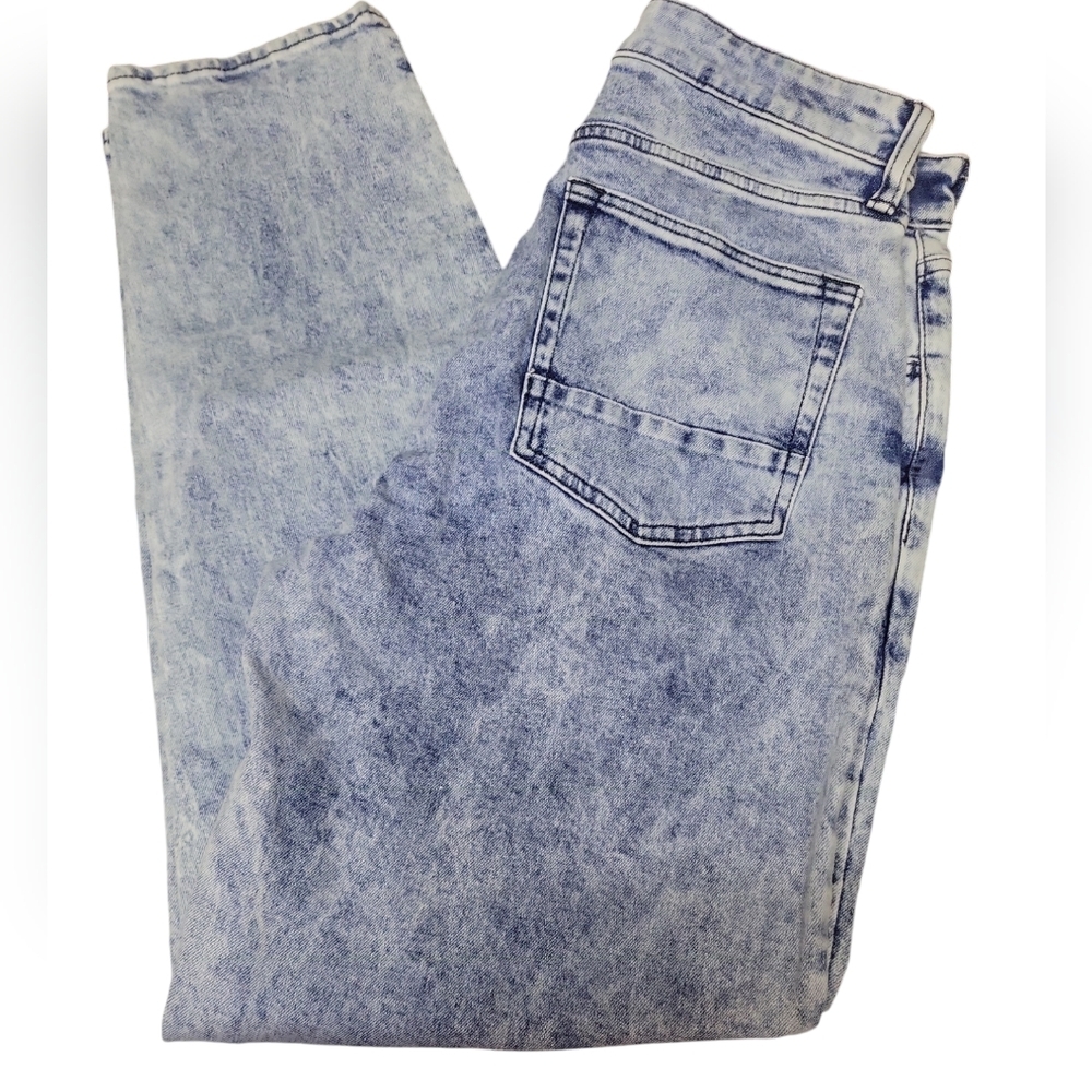 Arizona Jean Co Blue Acidwash Denim Relaxed Fit Jeans - NWOT